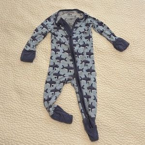 Little Sleepies shark zippy footie 🦈